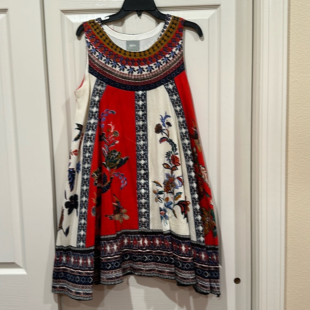 Anthro Maeve sleeveless dress. Gorgeous, bright pattern Size Med